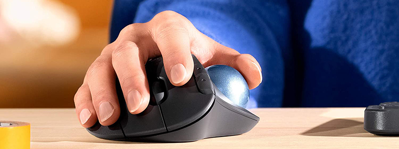 clean trackball mouse